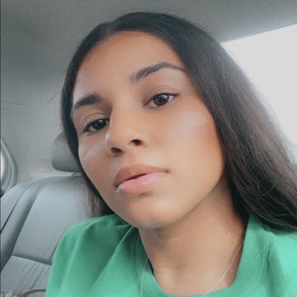 Meet your Posher, Jasmine